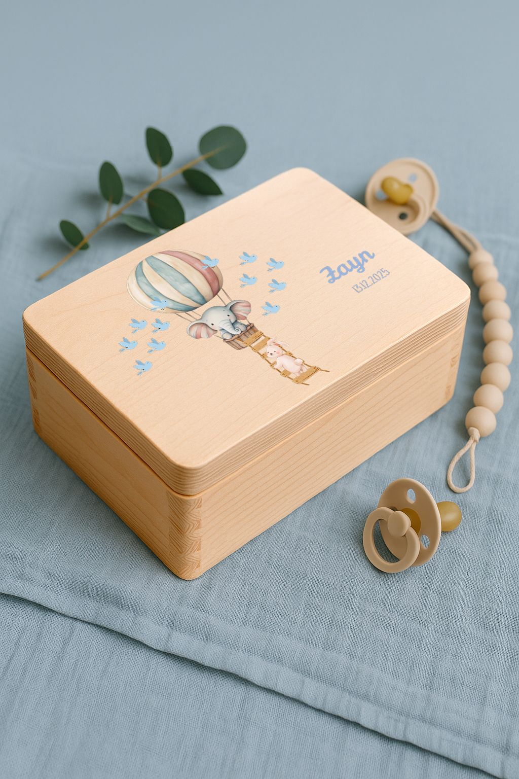 Personalisierte Erinnerungskiste aus Holz